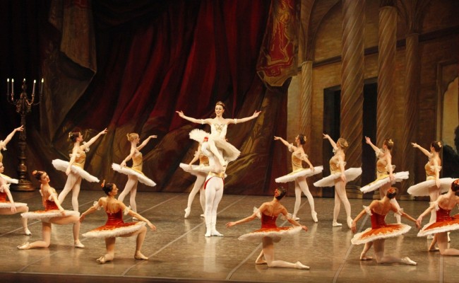 Grand pas из балета Пахита 